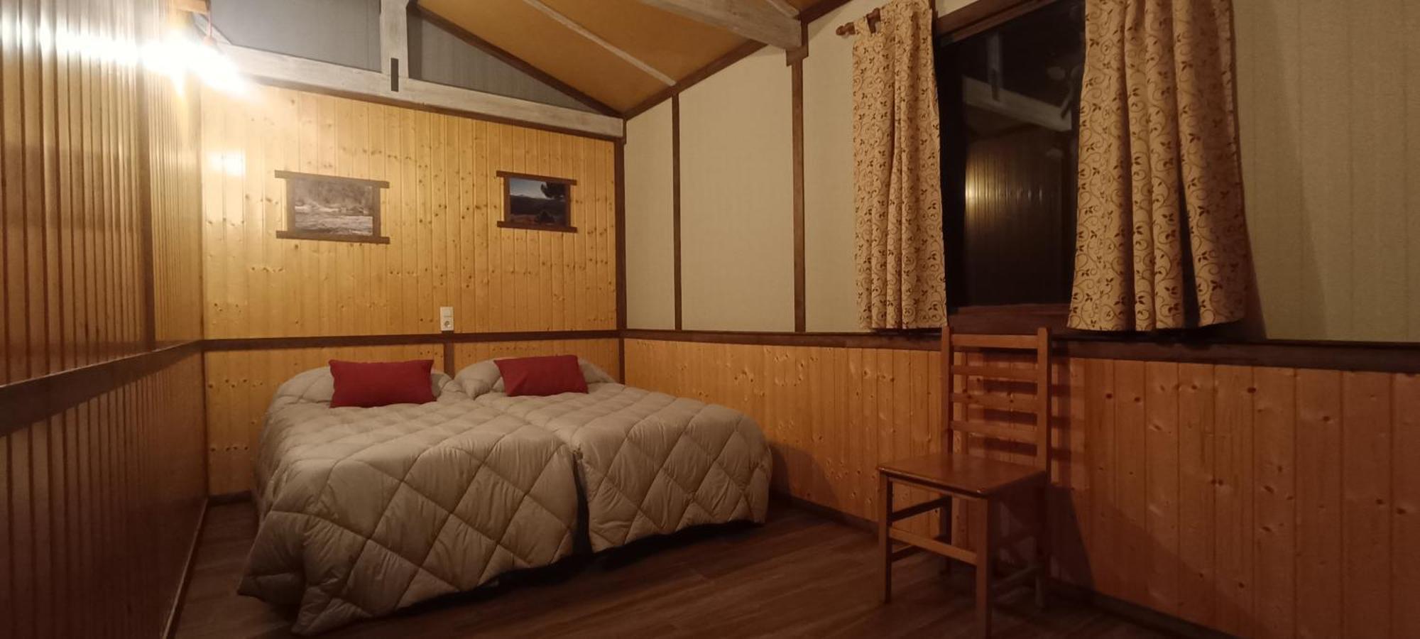 Casas Rurales Vado Del Rio Tus Cortijo Prados Exterior foto